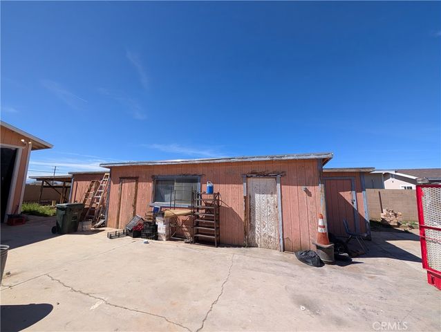 11937 Lee, Adelanto, CA 92301