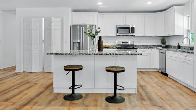 4694 YARMOUTH AVENUE S, St Petersburg, FL 33711