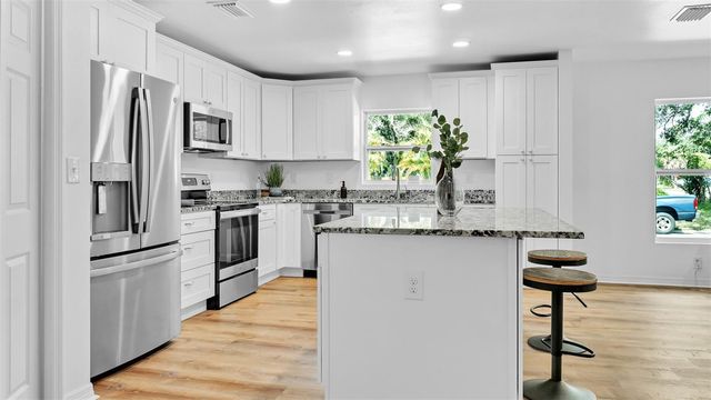 4694 YARMOUTH AVENUE S, St Petersburg, FL 33711