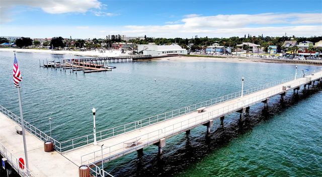 4694 YARMOUTH AVENUE S, St Petersburg, FL 33711