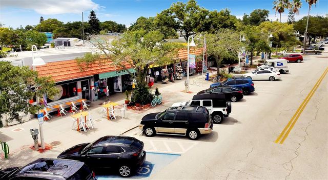 4694 YARMOUTH AVENUE S, St Petersburg, FL 33711