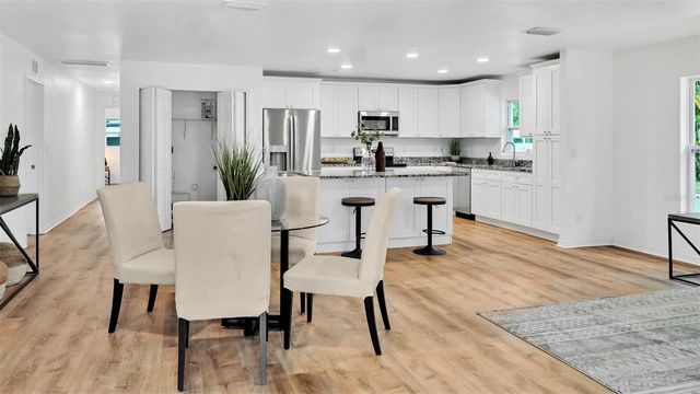 4694 YARMOUTH AVENUE S, St Petersburg, FL 33711