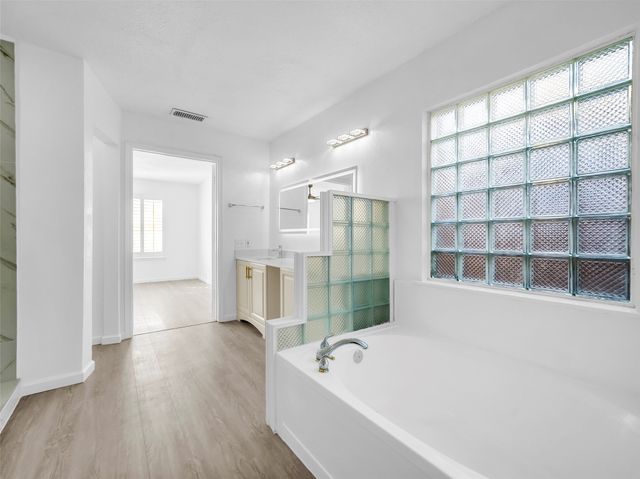 5310 Vista Verde Drive, Arlington, TX 76017