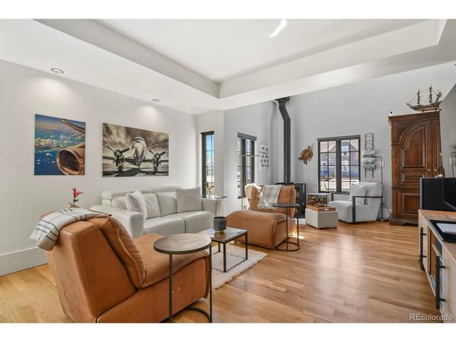 805 N Corona St, Colorado Springs, CO 80903