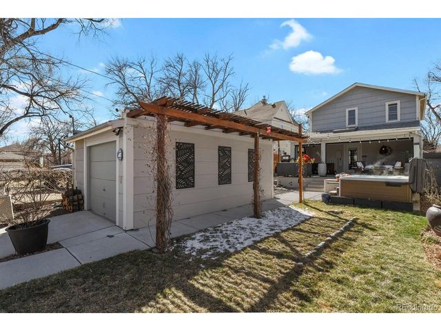 805 N Corona St, Colorado Springs, CO 80903