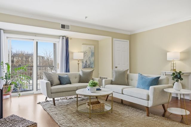 86 East Howard Street 107, Quincy, MA 02169