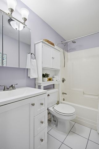 86 East Howard Street 107, Quincy, MA 02169