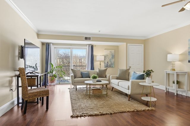 86 East Howard Street 107, Quincy, MA 02169