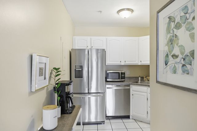 86 East Howard Street 107, Quincy, MA 02169