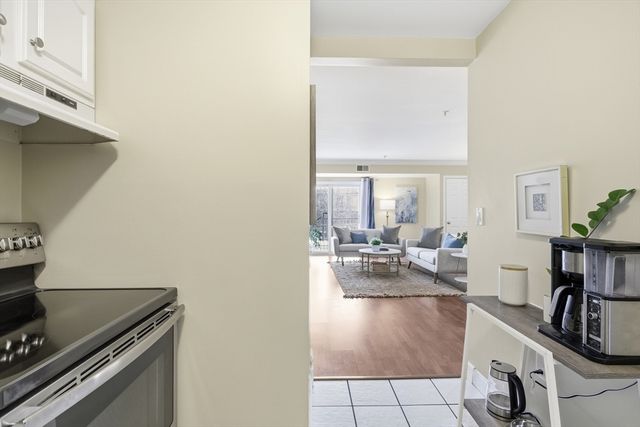 86 East Howard Street 107, Quincy, MA 02169