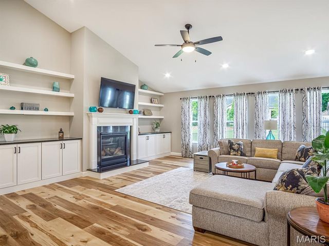 1305 Coleridge Court, O'fallon, IL 62269