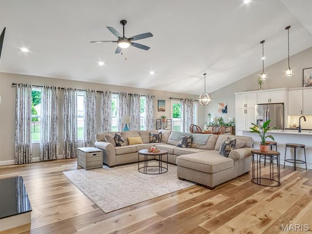 1305 Coleridge Court, O'fallon, IL 62269