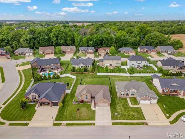 1305 Coleridge Court, O'fallon, IL 62269