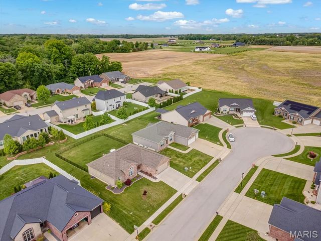 1305 Coleridge Court, O'fallon, IL 62269