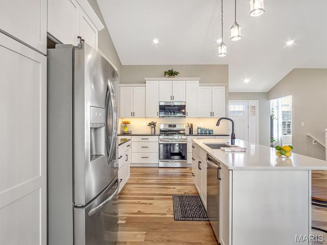 1305 Coleridge Court, O'fallon, IL 62269