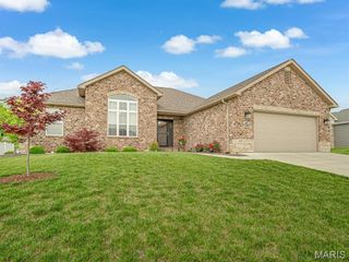 1305 Coleridge Court, O'fallon, IL 62269