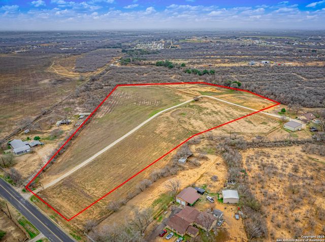 12330 Pearsall Rd, Atascosa, TX 78002