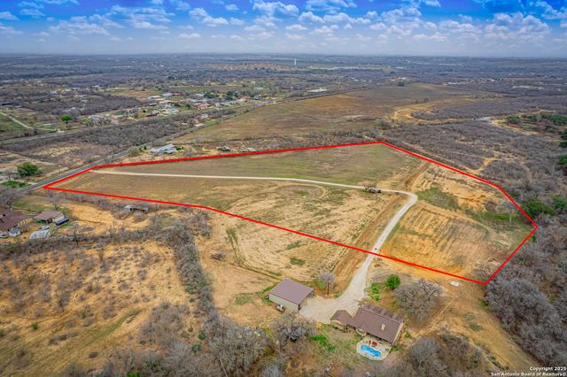 12330 Pearsall Rd, Atascosa, TX 78002
