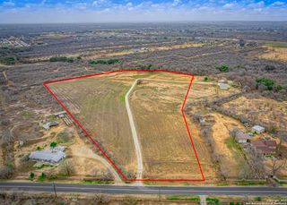 12330 Pearsall Rd, Atascosa, TX 78002