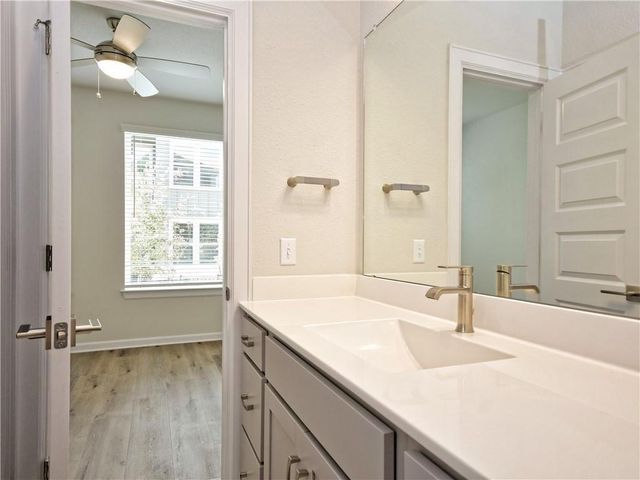 13502 Martin Scott CV 166, Austin, TX 78717