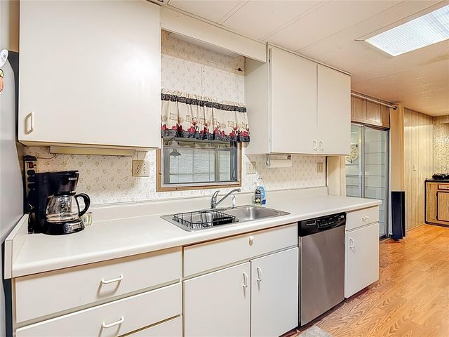 8407 HIGHPOINT BOULEVARD, Brooksville, FL 34613