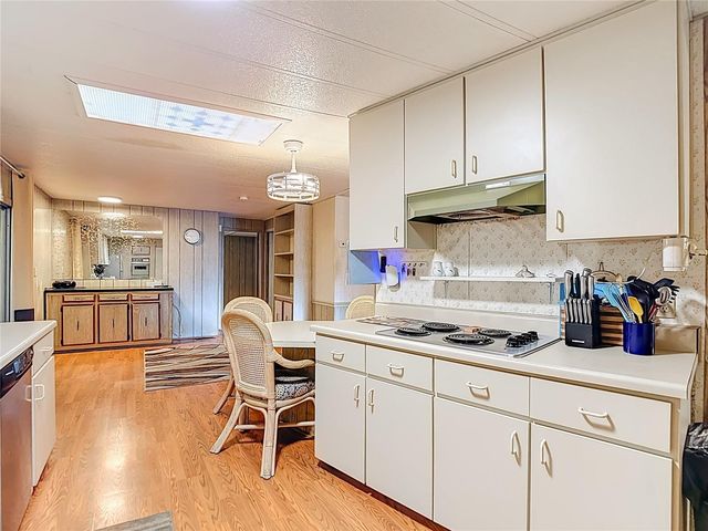 8407 HIGHPOINT BOULEVARD, Brooksville, FL 34613