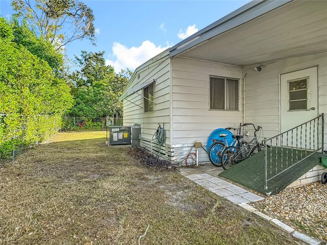 8407 HIGHPOINT BOULEVARD, Brooksville, FL 34613