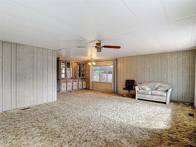 8407 HIGHPOINT BOULEVARD, Brooksville, FL 34613