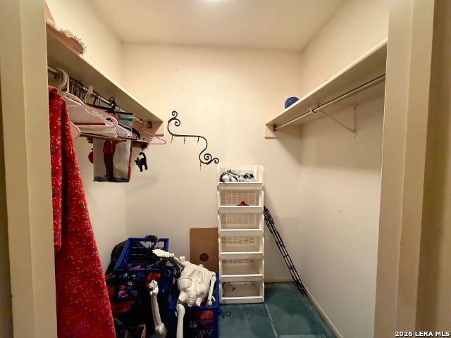 16522 CALICO CREEK DR, San Antonio, TX 78247