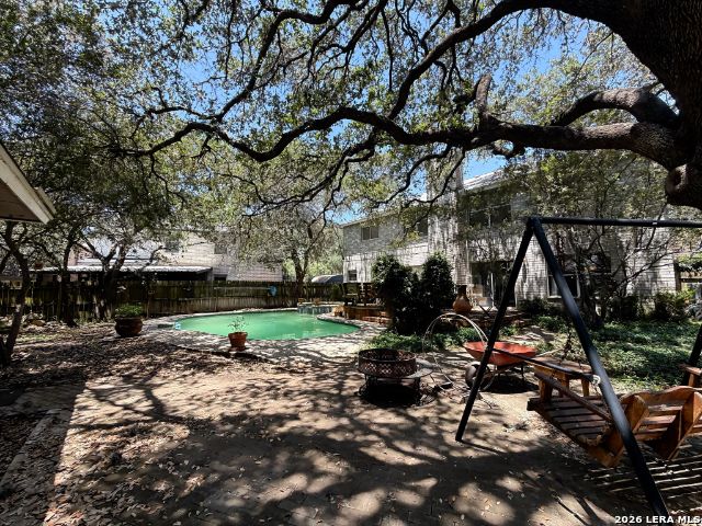 16522 CALICO CREEK DR, San Antonio, TX 78247