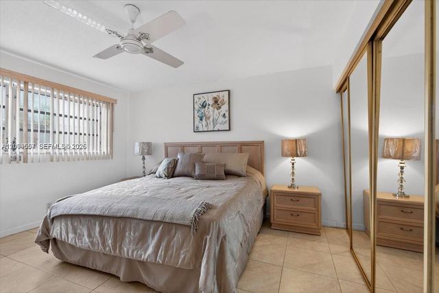 180 NE 12th Ave 15B, Hallandale Beach, FL 33009