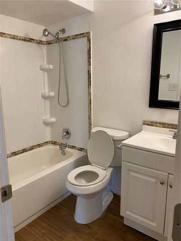 5600 DEVONBRIAR WAY 206, Orlando, FL 32822