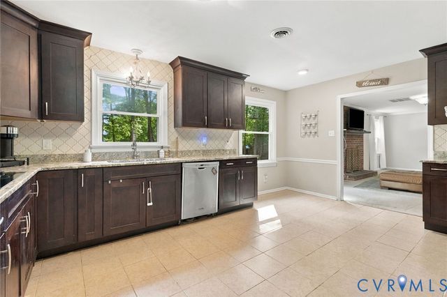 7211 Windermere Dr, Mechanicsville, VA 23116