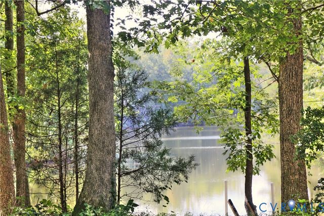 7211 Windermere Dr, Mechanicsville, VA 23116