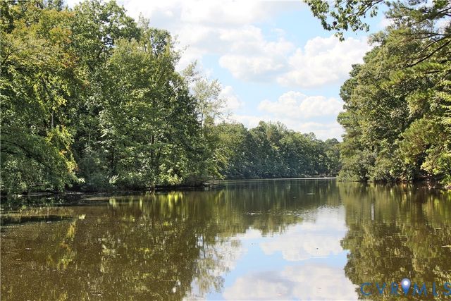 7211 Windermere Dr, Mechanicsville, VA 23116
