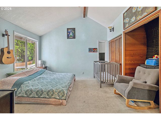 2611 ERIN Way, Eugene, OR 97408