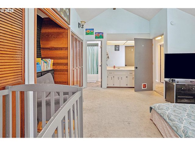 2611 ERIN Way, Eugene, OR 97408