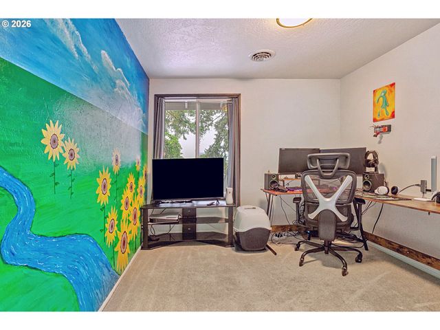 2611 ERIN Way, Eugene, OR 97408