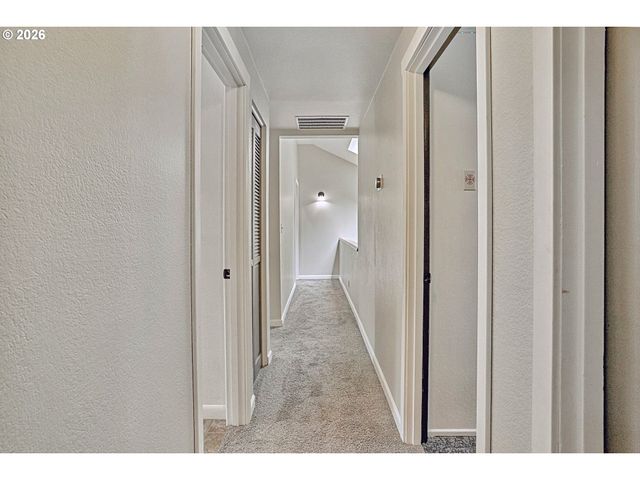 2611 ERIN Way, Eugene, OR 97408