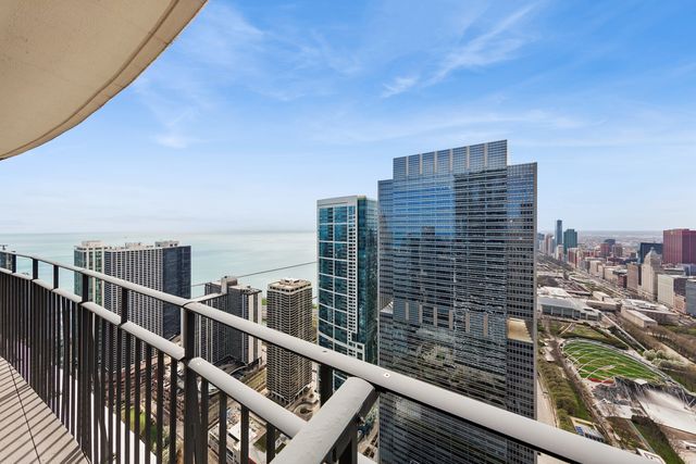 225 N Columbus Drive 6009, Chicago, IL 60601