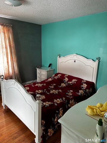 134 Chester Avenue, Waterbury, CT 06704