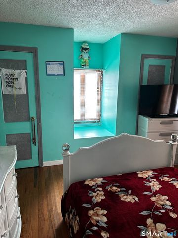 134 Chester Avenue, Waterbury, CT 06704