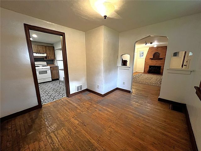 800 Ridge Road, Harmony Twp, PA 15003