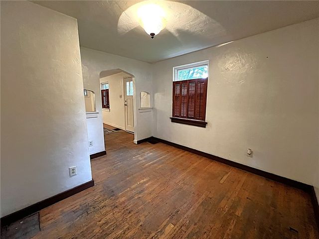 800 Ridge Road, Harmony Twp, PA 15003