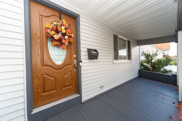 72 Barnum St, Taunton, MA 02780