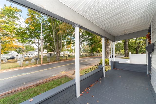 72 Barnum St, Taunton, MA 02780