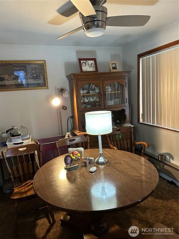 7033 S 116th Place, Seattle, WA 98178