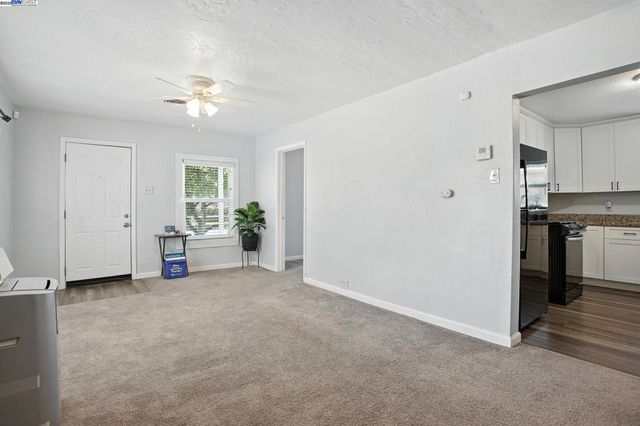 1551 Chronicle Ave, Stockton, CA 95205