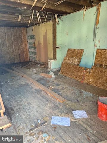 4960 KERSHAW ST, Philadelphia, PA 19131