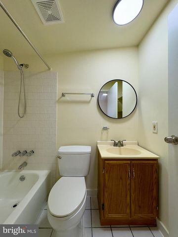 2102 MARYLAND AVE #3R, Baltimore, MD 21218